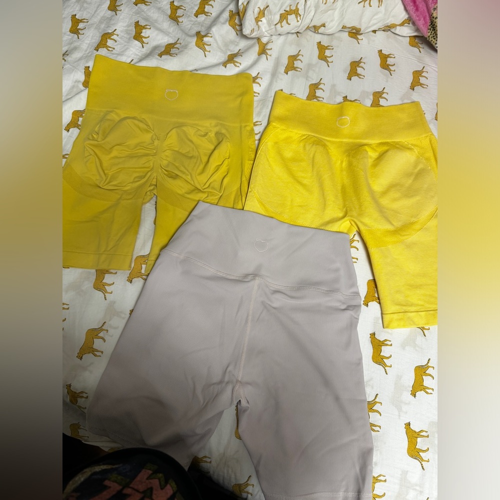 Peachy bunz Biker Shorts set